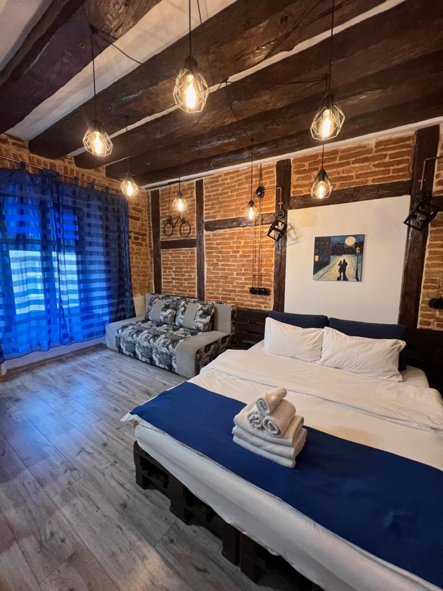 Ferienwohnung Cozy Loft В Самому Центрі Львова Exterior foto